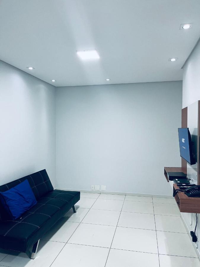Pitangueiras 1 , 2 Dormitorios, Piscina, 100 M Praia, Duas Vagas De Garagem E Wi-fi Apartment Guaruja